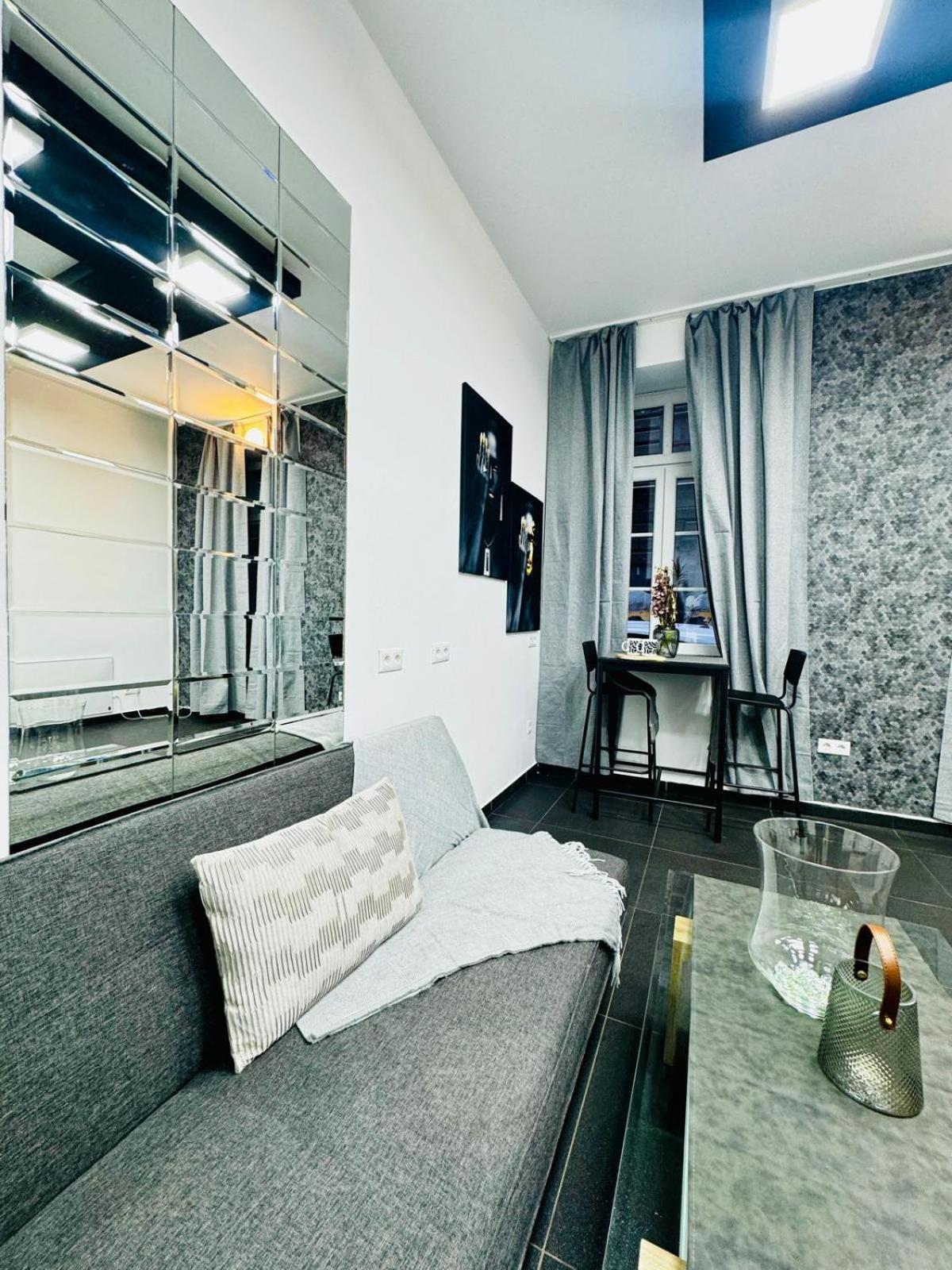 Appartement For 3 People, 15 Minutes To Rathausplatz